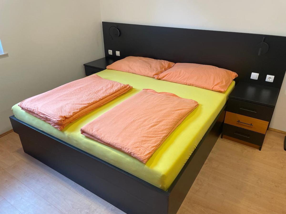Room Aa Dravograd Eksteriør billede
