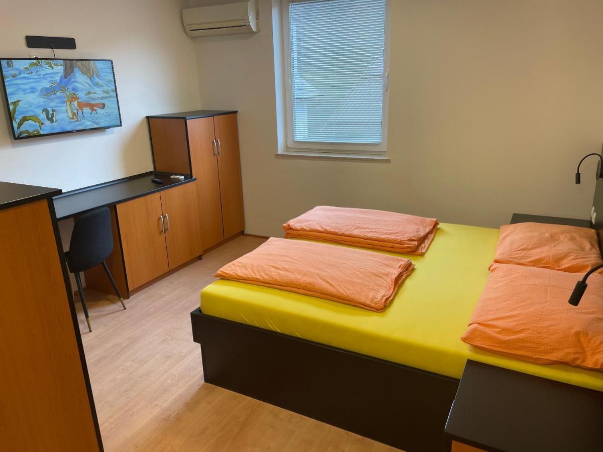 Room Aa Dravograd Eksteriør billede